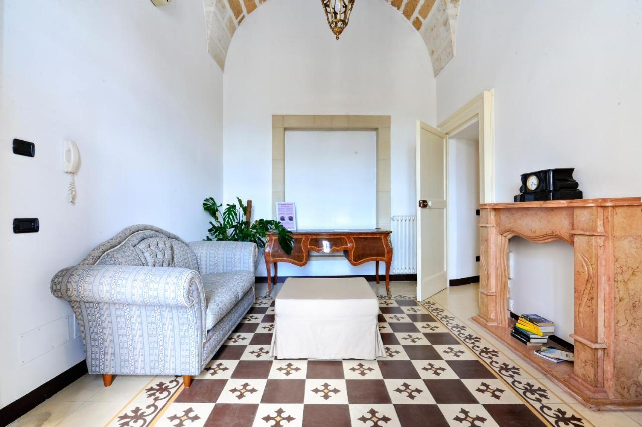 Castriota 19 - Jacuzzi Apartment Sit Lecce Luaran gambar