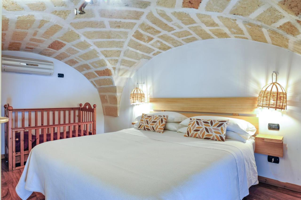 Castriota 19 - Jacuzzi Apartment Sit Lecce Luaran gambar